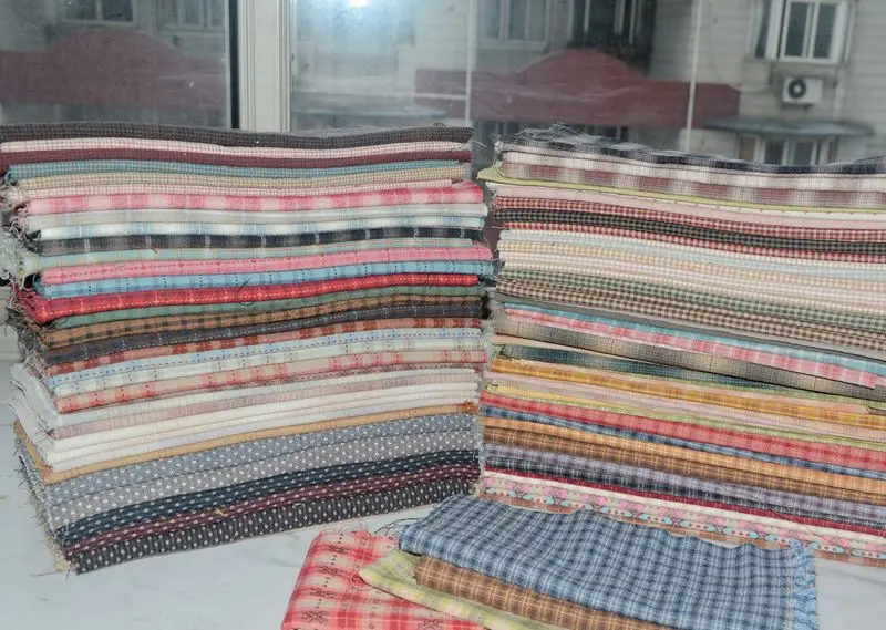 DIY Япония маленькая ткань группа Пряжа-окрашенная ткань, для шитья Лоскутное шитье ручной работы, сетка полоса точка случайный 20 стиль/лот 25*24