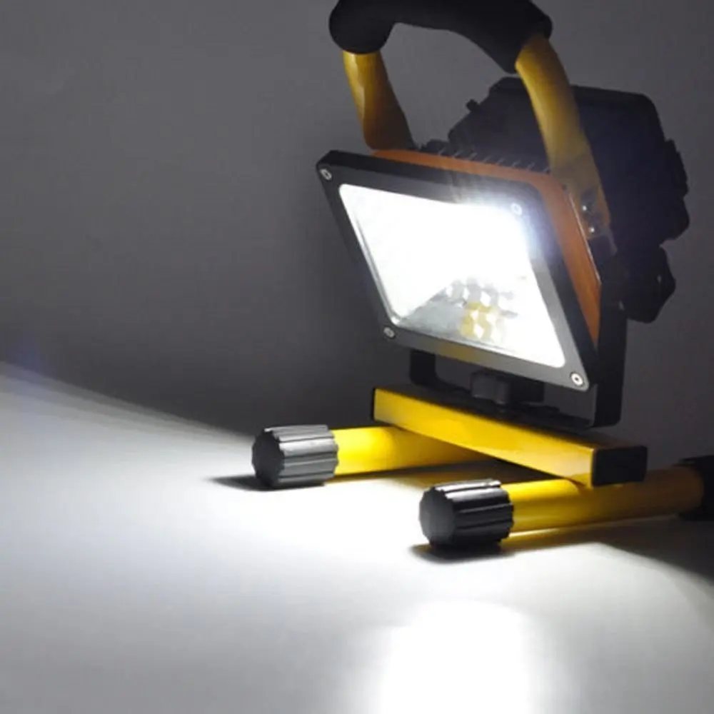 Портативный прожектор, перезаряжаемый светодиодный светсветильник для кемпинга, 24 светодиодный с 3 аккумуляторами 18650 + зарядное устройств... от AliExpress RU&CIS NEW