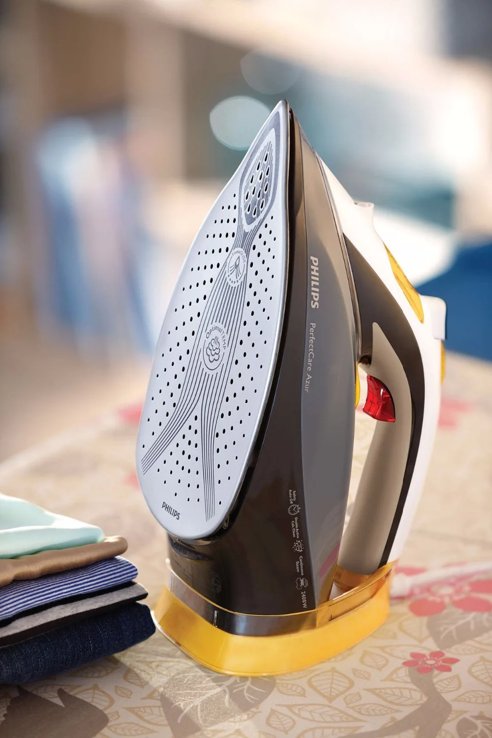 Philips PerfectCare Azur Паровой утюг с технологией OptimalTemp и подошвой T-ionicGlide Подача пара 45