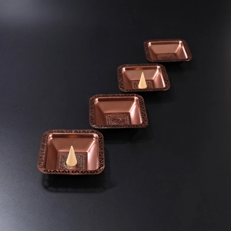 Цинковый сплав ароматизатор пластины благовония для дыма Пуджа подходит катушки