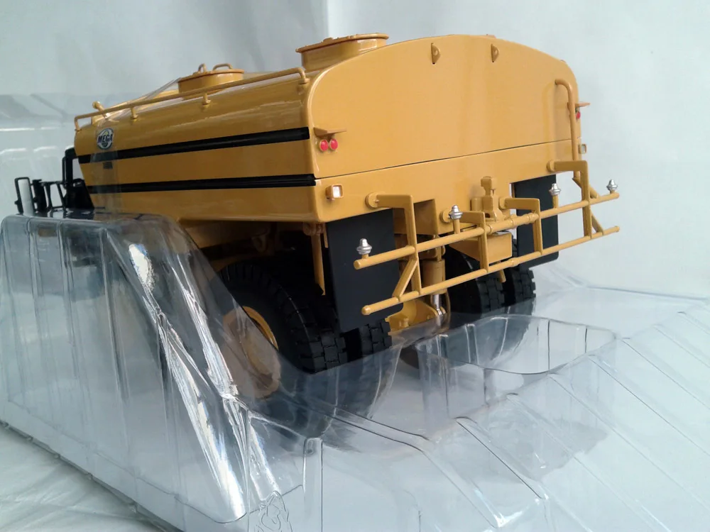 N-55276 1: 50CAT 785D с мега MWT30 горная игрушка резервуар для воды