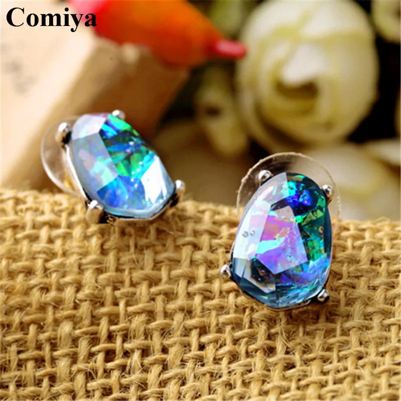 Дизайнерские сережки гвоздики в виде зеленых кристаллов бренд Comiya|brand stud earrings|stud