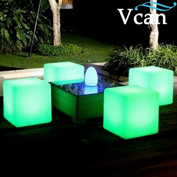 Светодиодный освещение стул в форме Куба 30*30*30 см VC-A300