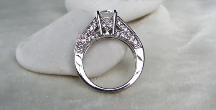 1ct роскошные женские лорд бренд синтетических алмазов кольцо невесты старинные ювелирные изделия Серебро 925 Полу Драгоценный Камень Обручальное кольцо