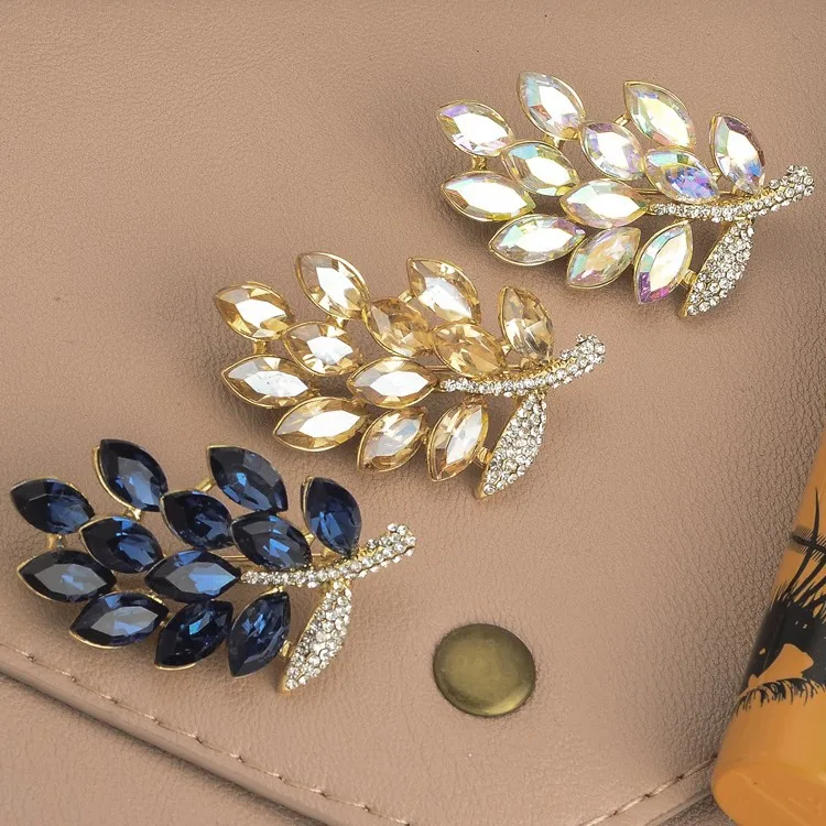 Новая мода Девушка платье кристалл высококачественные Броши Стразы Broach Jogos Vorazes Броши со стилизованными листьями для женщин Свадьба X1452