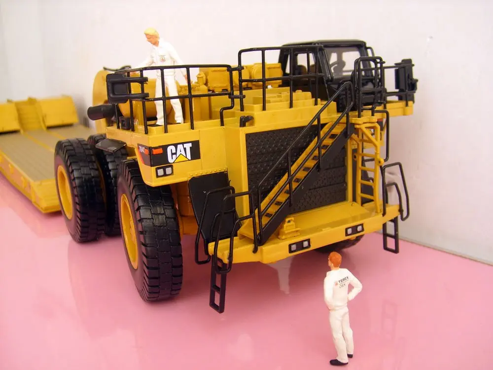 NORSCOT-55220 1:50 CAT 784C трактор с буксировщиком Trailertoy