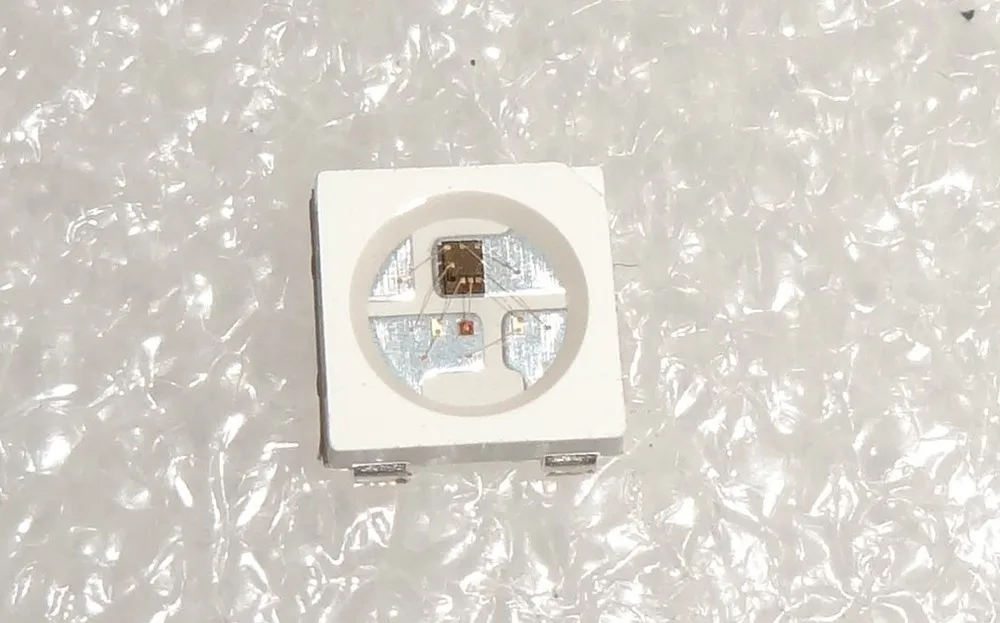 100 шт. WS2812B; 4pin; 5050 SMD RGB светодиодный со встроенным WS2811 IC внутри