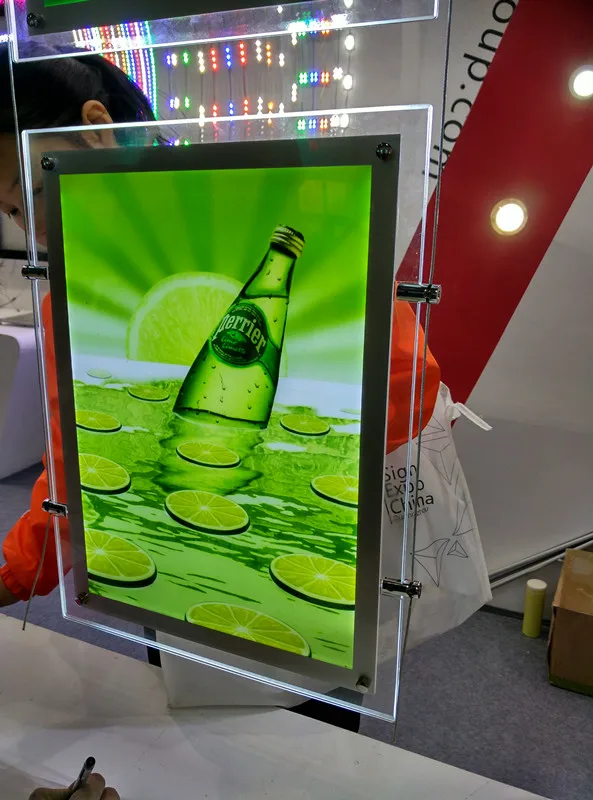 Односторонняя светодиодная акриловая панель для окон магазинов подвесная