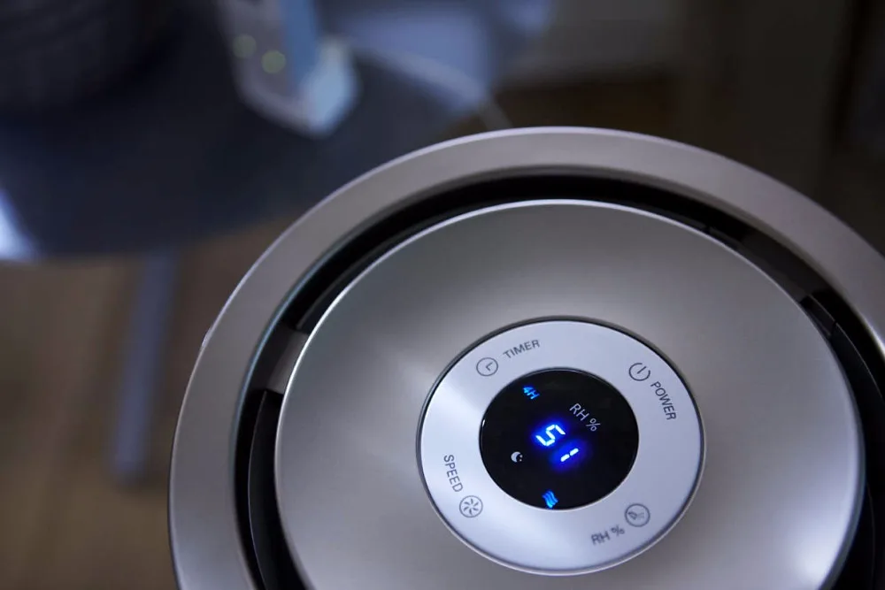 Philips Увлажнитель воздуха с функцией очищения Безопасный и простой в