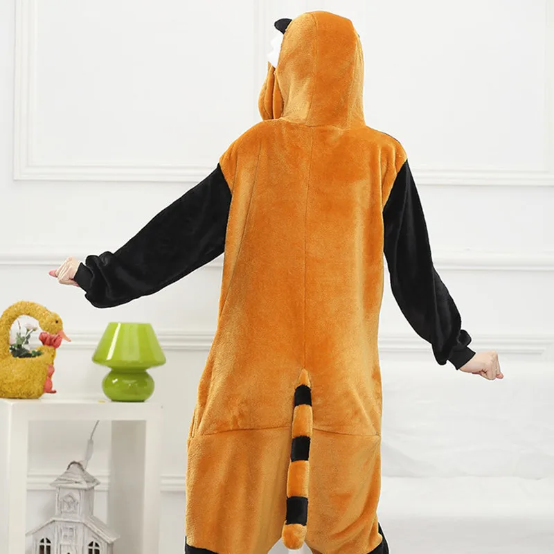 Дешевые взрослых зимние Фланелевые милый мультфильм животных енота пижамы Onesie