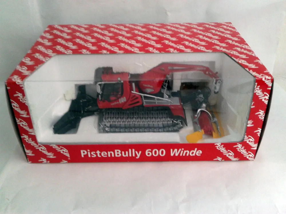 1:43 Pistenbully Снежный Кот с краном
