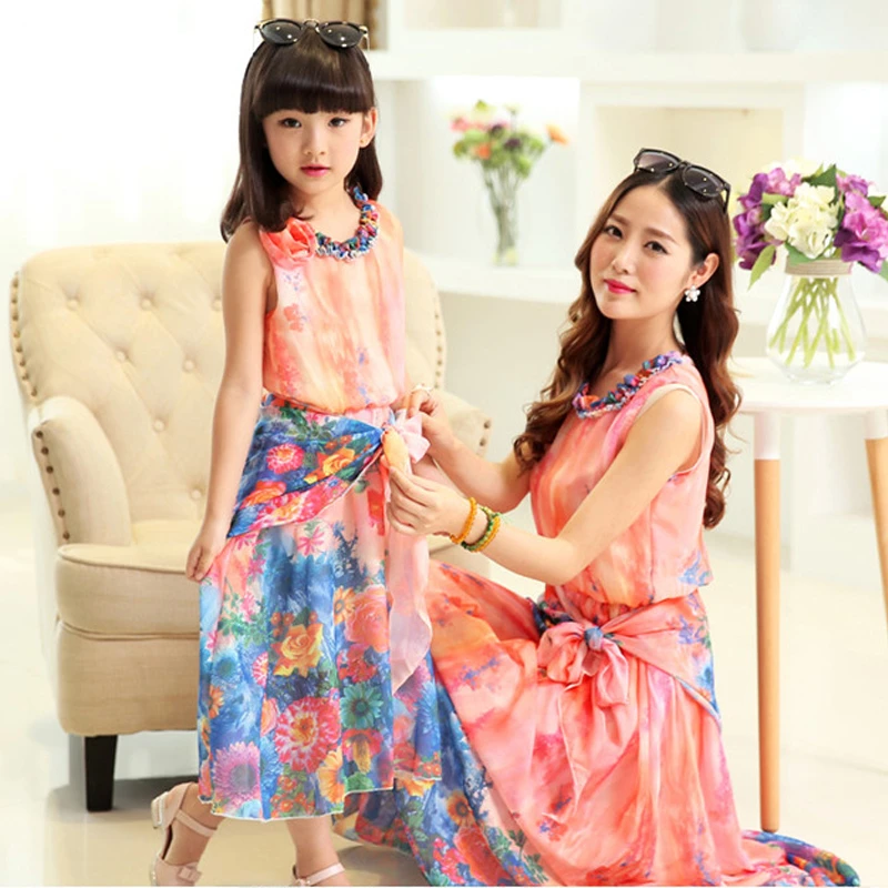 2018 Платья для мамы и дочки Семейные комплекты мама дочь Одежда одинакового