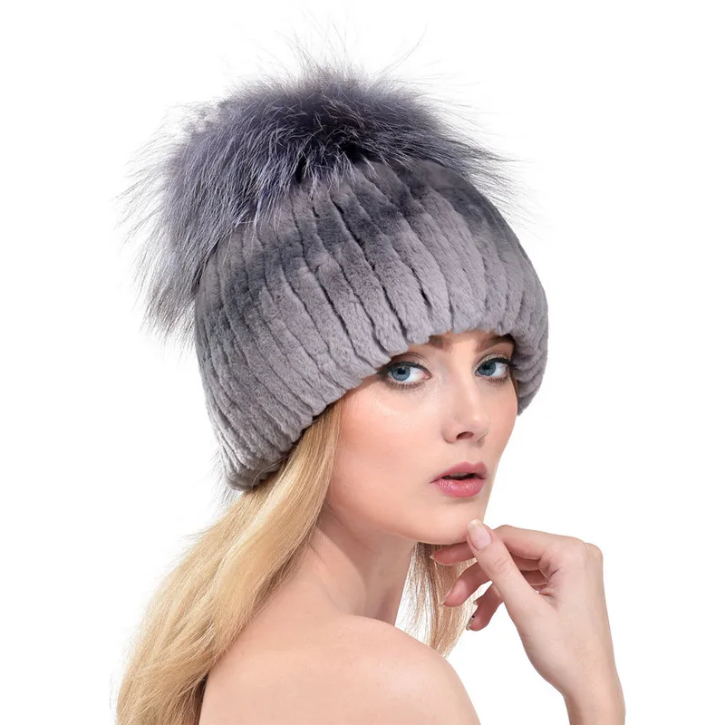 Новинка 2016 Женская фотооблегающая шапочка с большим помпоном из серебристого