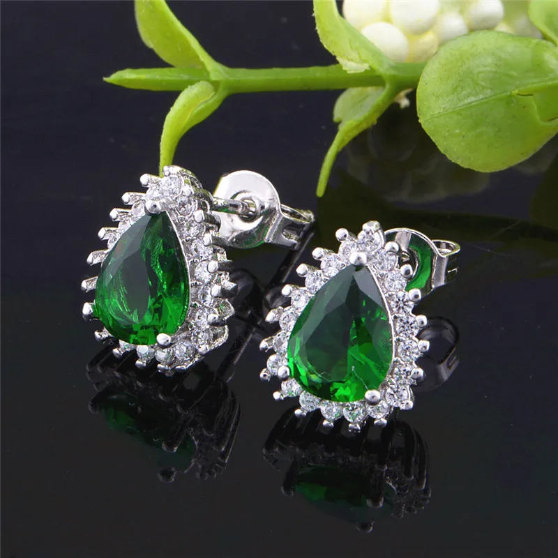 Женские серьги-гвоздики серебряного цвета с сердечками | Украшения и аксессуары