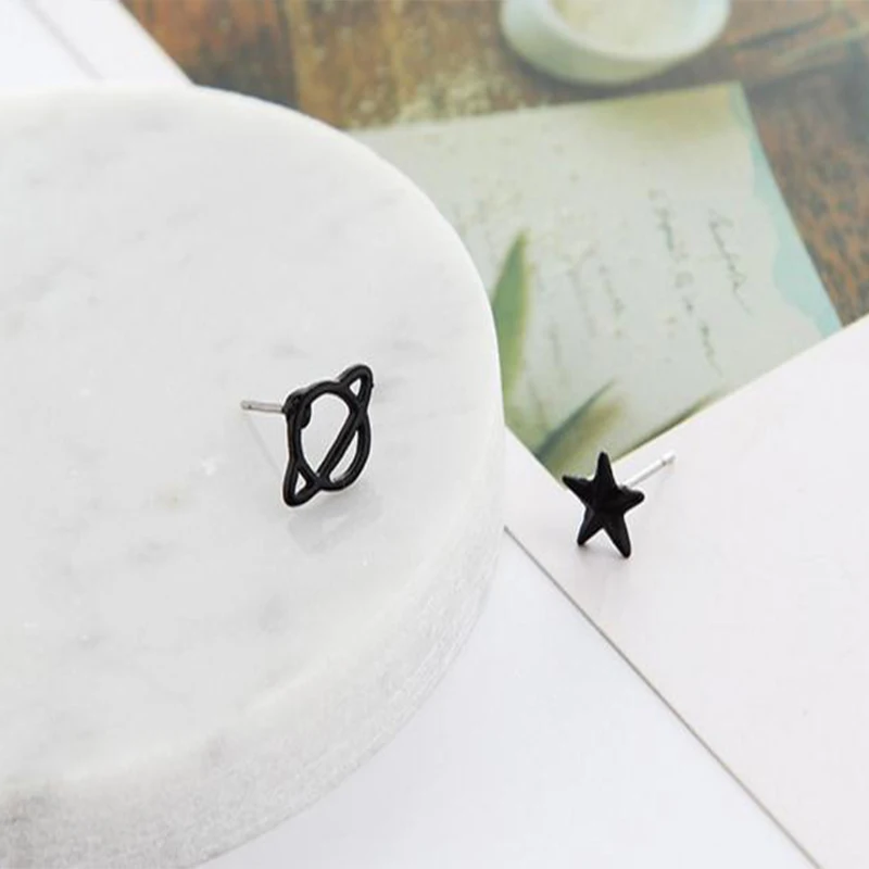 Прекрасные черные темперамент ретро серьги полые Планета Звезда стержня для Для