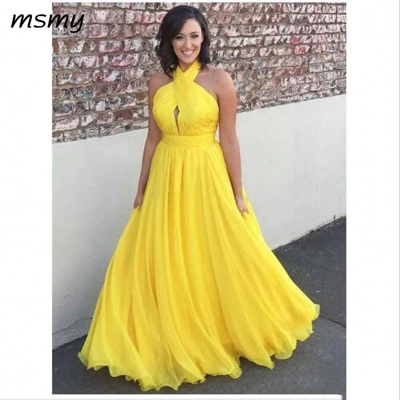 Желтое искусственное шифоновое длинное вечернее платье с лямкой на шее