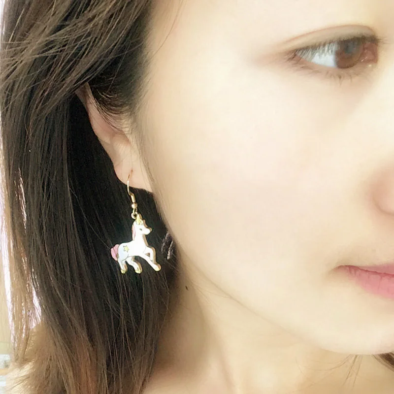 Милый талисман для девушки глянцевое покрытие Единорог Лошадь металлические