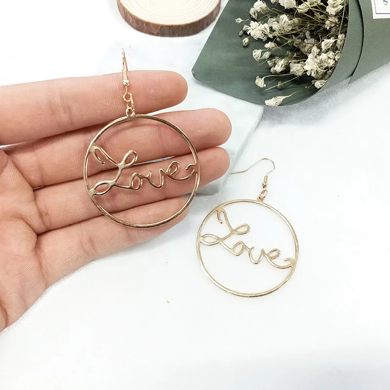2019 любовь письмо серьги Мода Преувеличенные простые геометрические круглые
