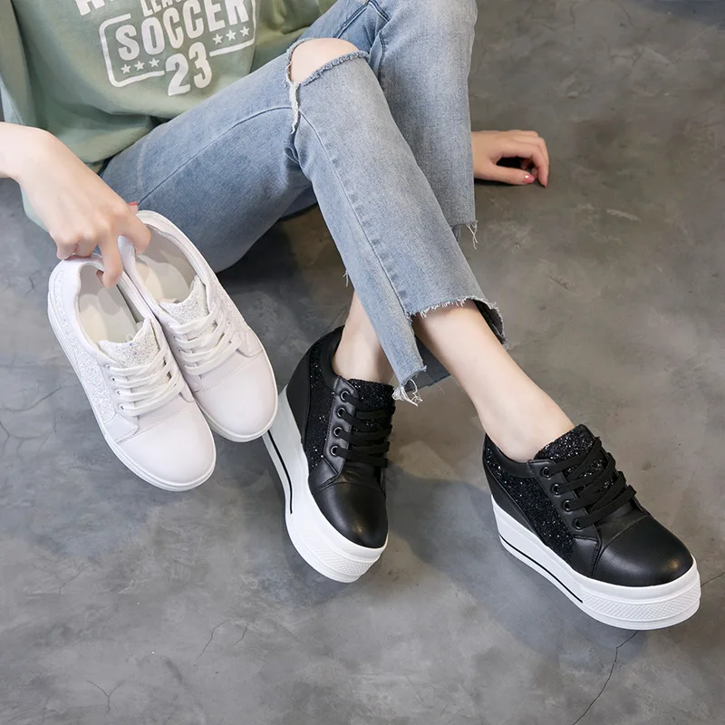 Новинка 2019 модные туфли на танкетке увеличивающие рост женские дышащие из