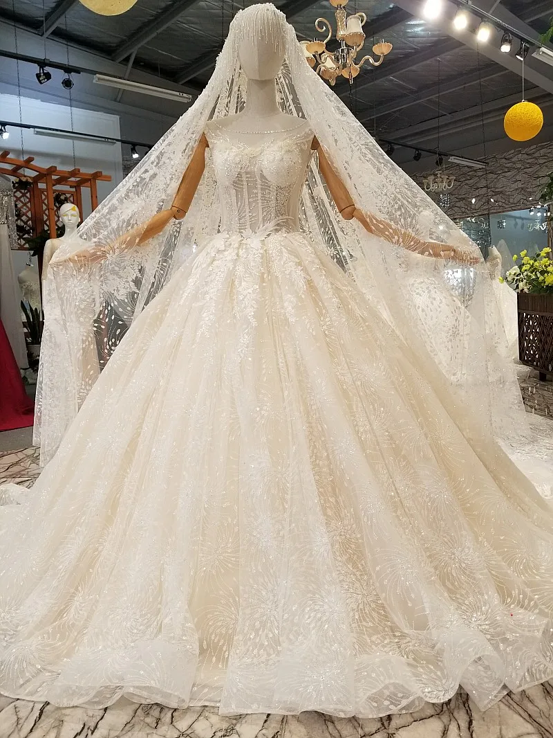 Свадебное платье с длинной вуалью LS049770 бальное без рукавов круглым вырезом