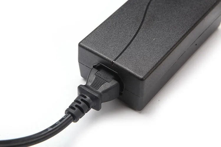 60 Вт AC 100 V-240 V 100V 220V DC/DC 12 В автомобильного прикуривателя AC/DC Мощность конвертер адаптер Инвертор постоянного тока в Питание трансформатор