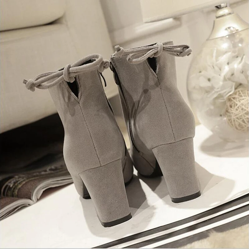 Женские удобные ботильоны на квадратном каблуке с молнией боку модные теплые