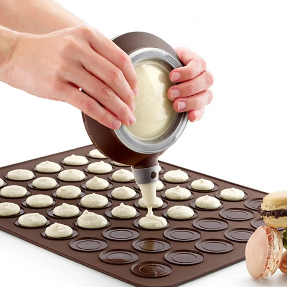 Silicone Macaron Kit Baking Mold Set of Pastry Mat and Decorating Piping Pot with 4pcs Nozzles-Crystallove | Дом и сад