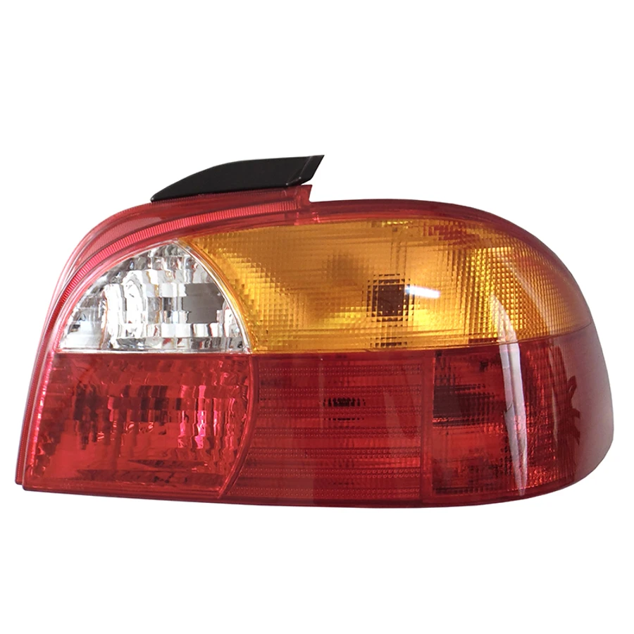 

Tail Light RIGHT fits TOYOTA AVENSIS 1997 1998 1999 2000 Rear Lamp Right Side