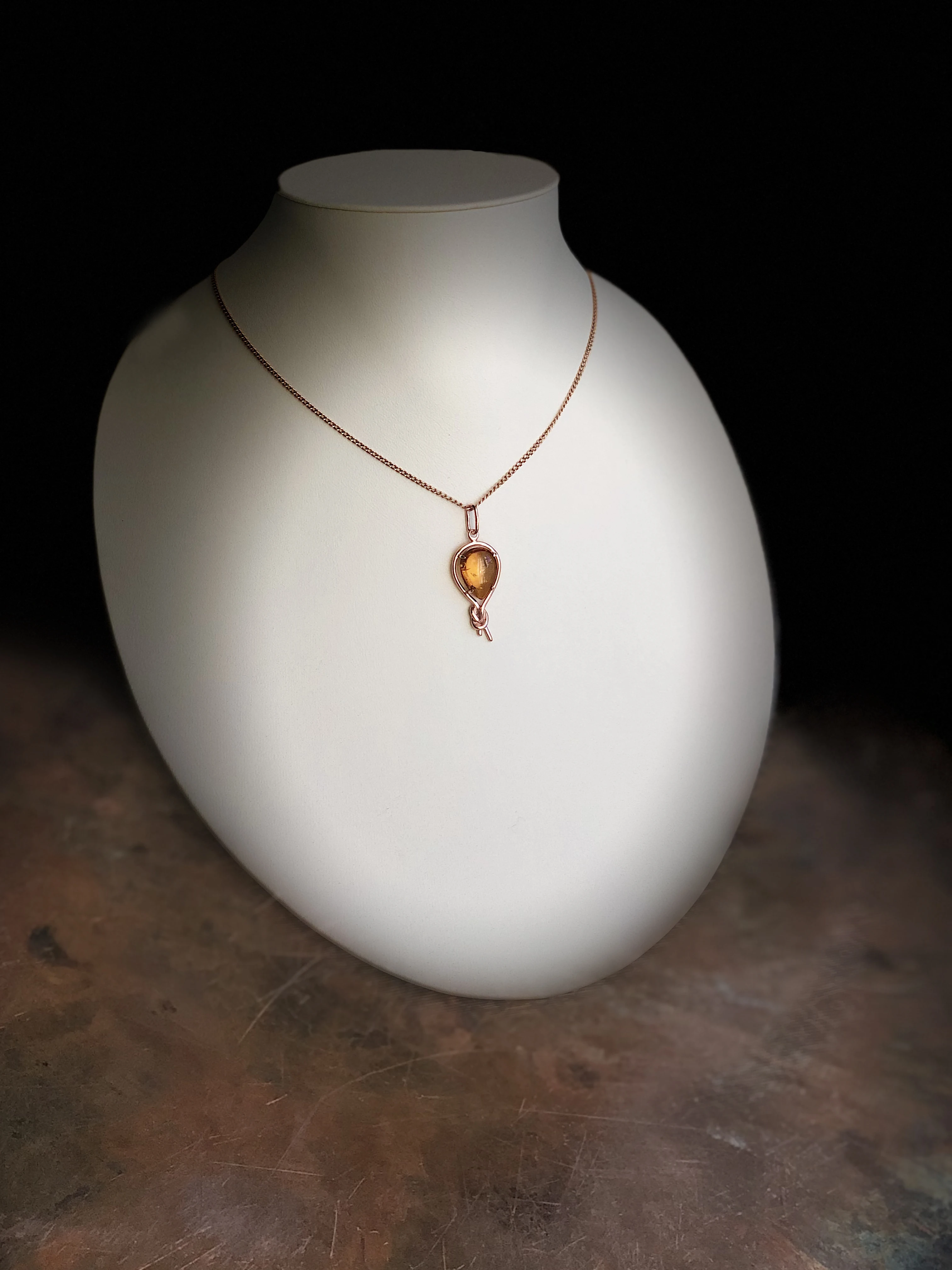 925 sterling silver pendant 24 K gold plated. Wonderful decoration with Baltic amber tied for happiness and luck | Украшения и