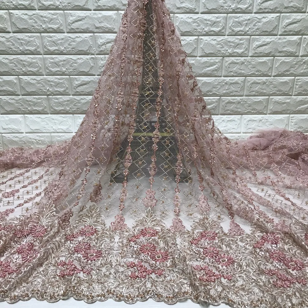 2019 Лучшее качество оптовой торговли африканской тяжелой французской каменной кружевной ткани вышивки сетки ручной работы материал для свадьбы или вечеринки.