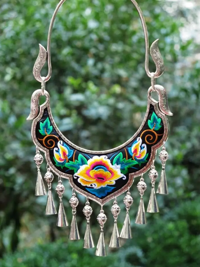 Yunnan ethnic style retro embroidery necklace collar jewelry Free shipping