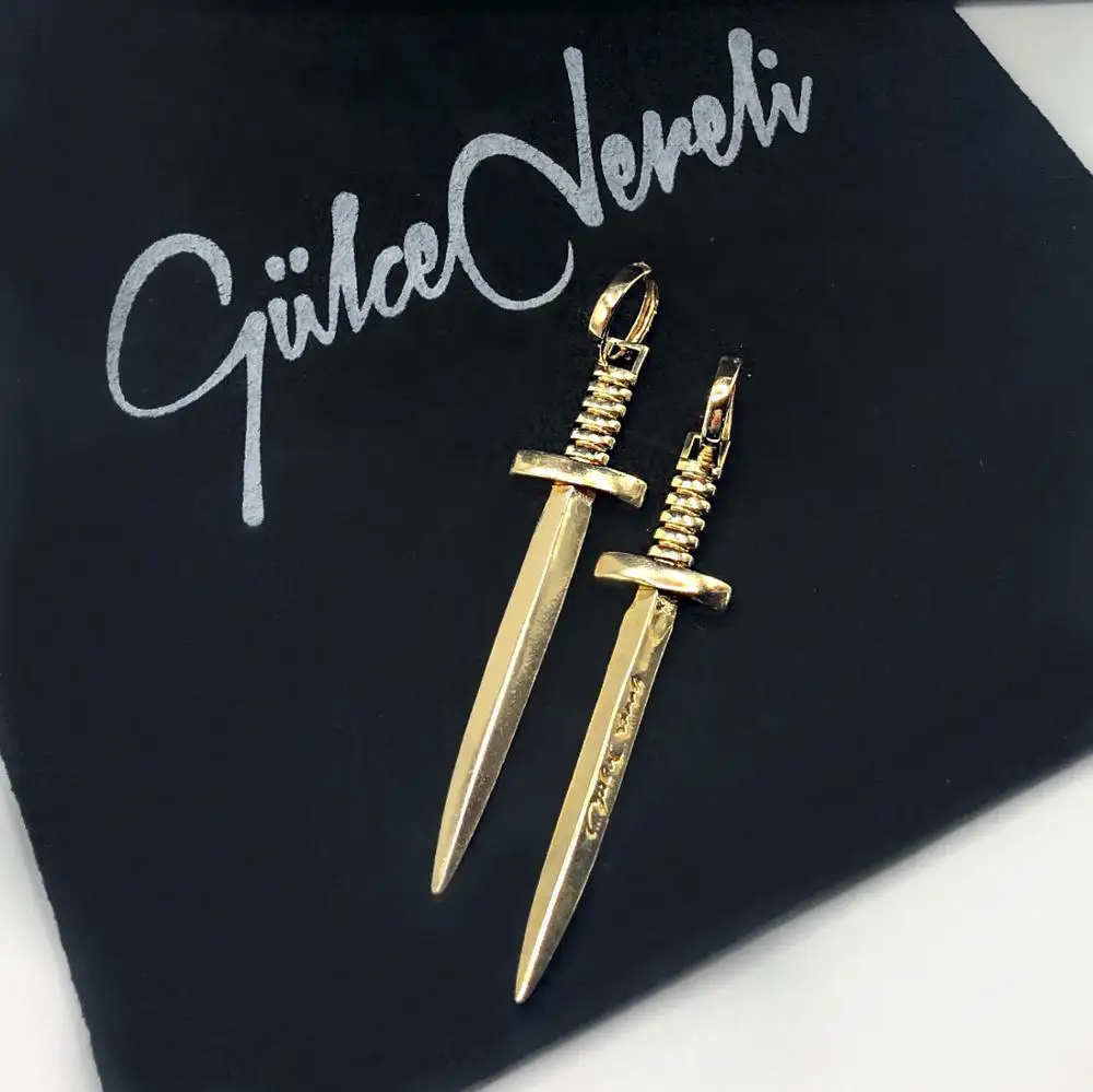 Серьги кольца GULCE DERELI серьги с подвеской в виде меча Подарочная коробка