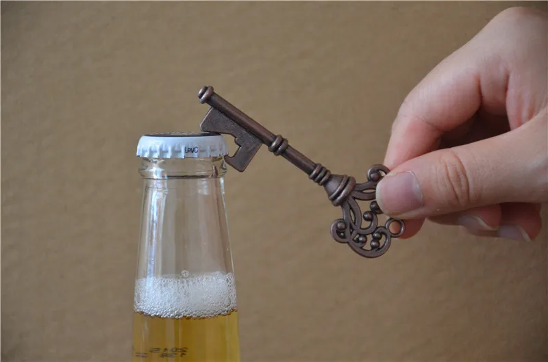 

200pcs/lot Classic Creative Wedding Favors Party Gifts Antique Bronze Skeleton Key Beer Bottle Opener with Ring