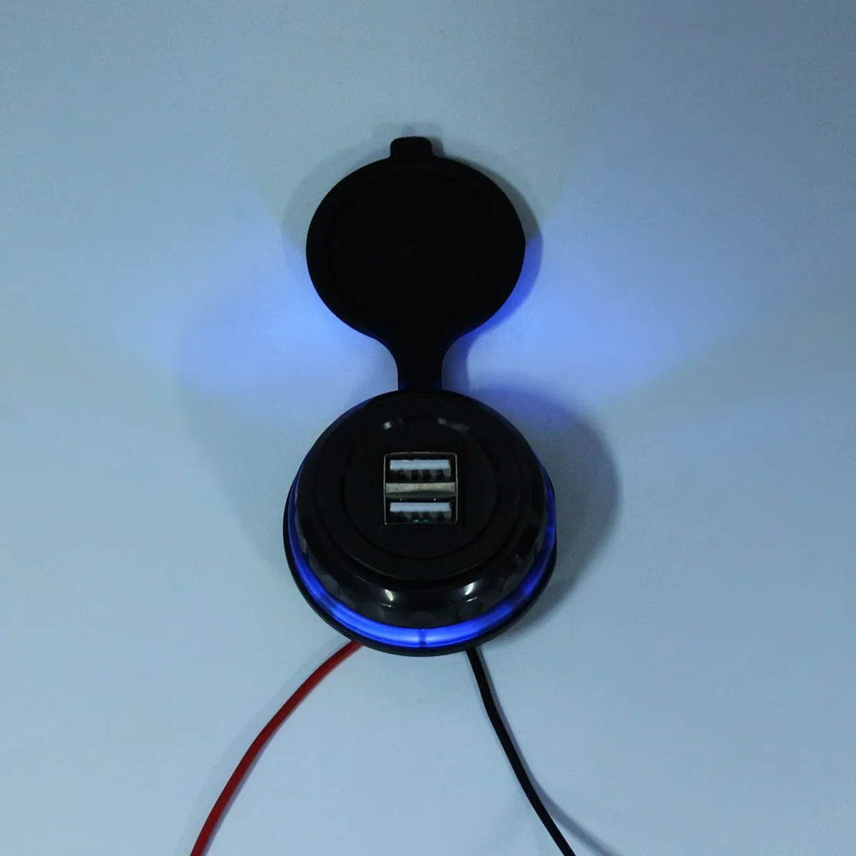 Blue Универсальное устройство для автомобиля с двумя портами USB Зарядное устройство 3.1A 12/24V Мощность адаптер Водонепроницаемый Зарядное устройство со штепсельной вилкой для Авто Мото шины - Название цвета: Blue