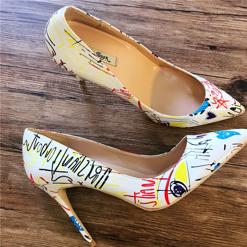 

Бесплатная доставка; модные женские туфли-лодочки; разноцветные белые туфли на высоком каблуке с острым носком; size33-43 свадебные туфли для ве...