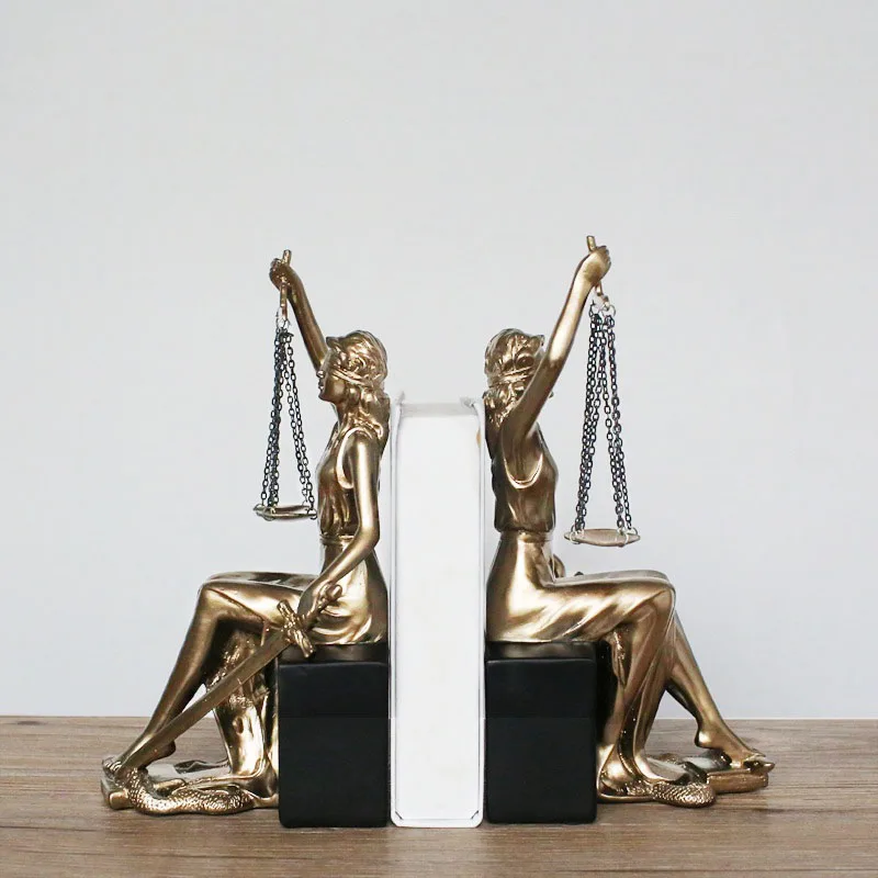 1 Pair of resin goddess of Justice bookend ornaments for bookshelf home decoration