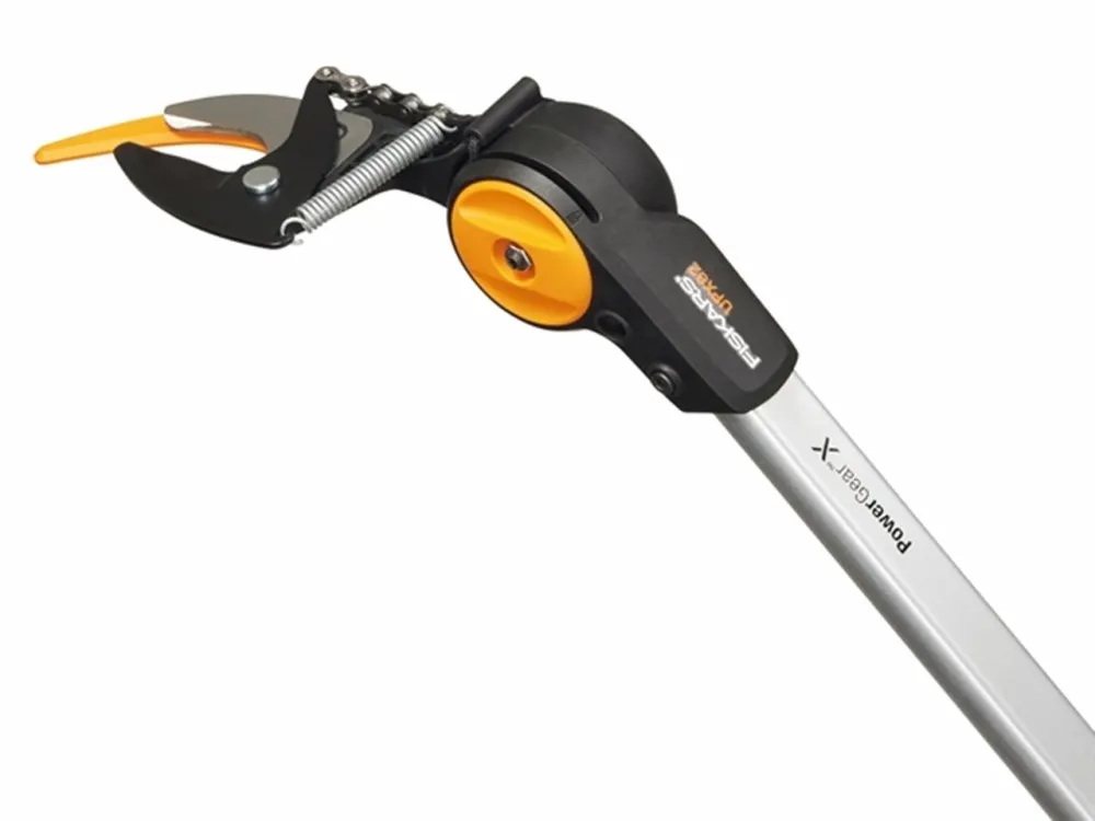 Универсальный сучкорез Fiskars PowerGear X UPX82 | Инструменты