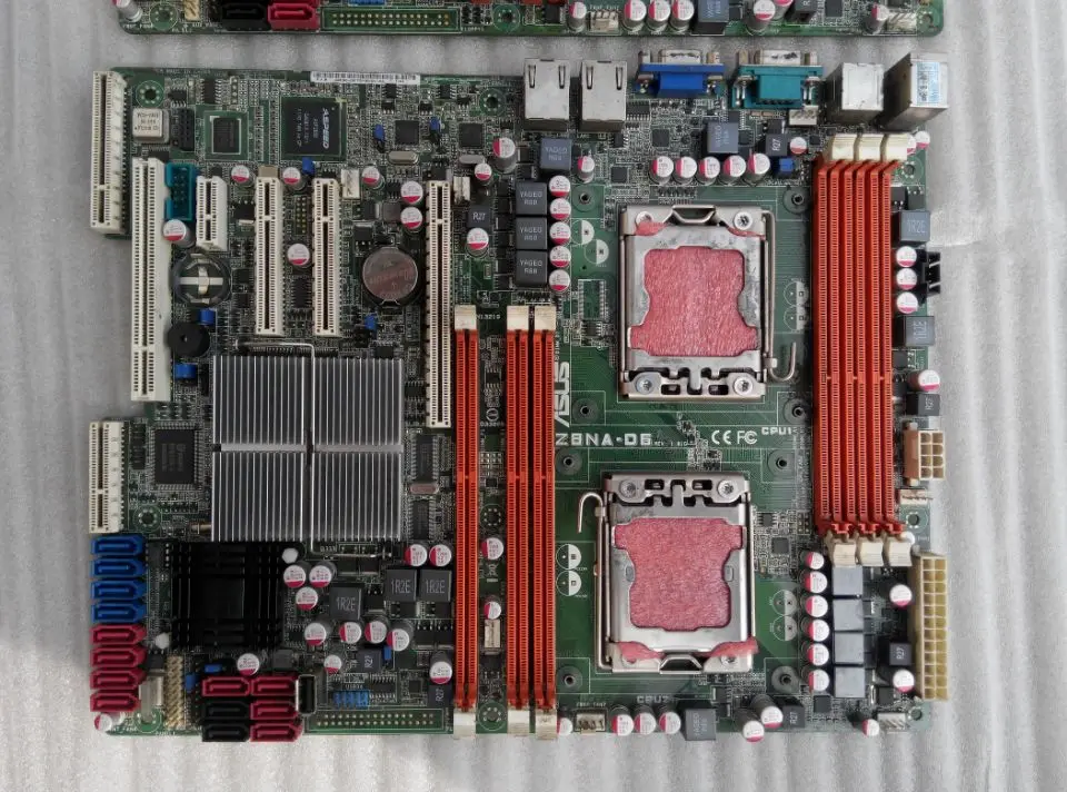 Серверная розетка LGA 1366 для ASUS оригинальная б/у настольного ПК Intel 5500 + ICH10R