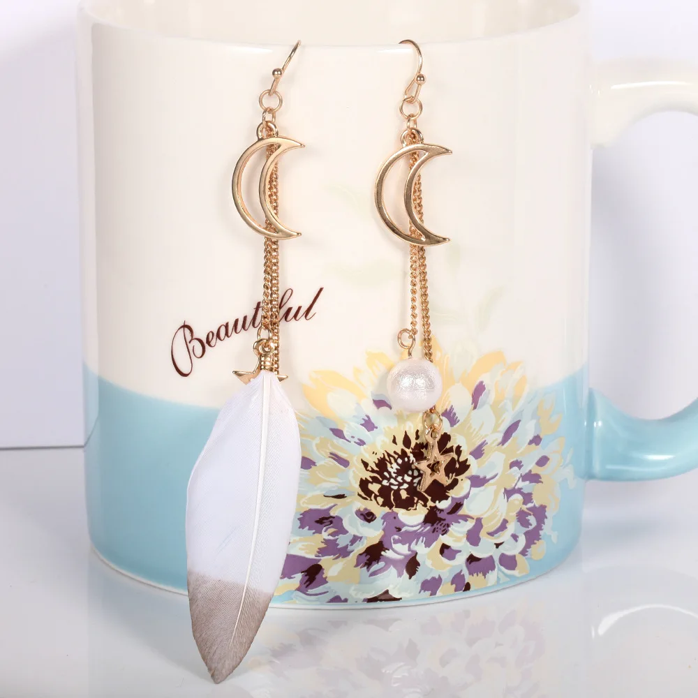 Popular Real Feather Asymmetric Earrings Gold Moon and Pearl Beads Drop Dangle Fashion Earring For Wedding Mother's Day Jewelley |