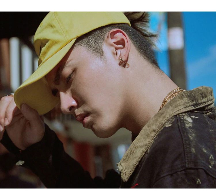 Новинка 2020 модные женские серьги маленькие в форме булавки с кристаллами милые и