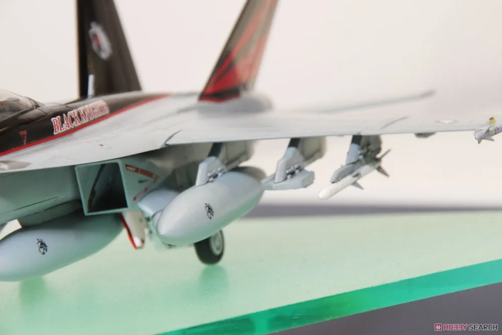 1/72 Hasegawa 52169 EA-18G GROWLER "USS NIMITZ CVW-11 CAG" модель хобби