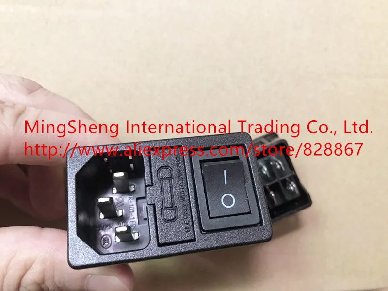 Оригинальный новый 100% оригинальный с переключателем три в одном розетка питания