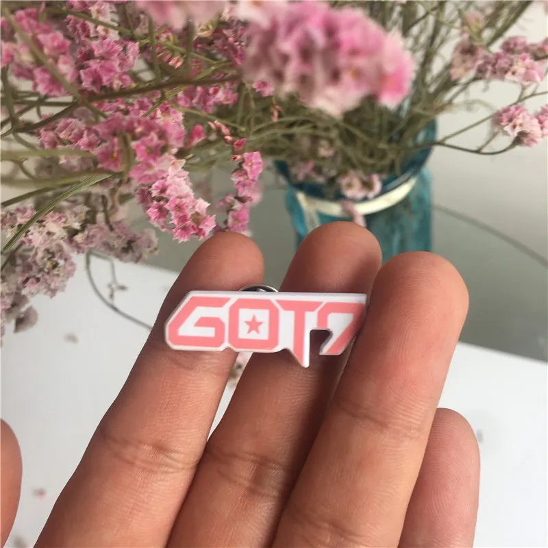 KPOP GOT7 спиннинг Топ брошь Кнопка Джинсовая булавка значок модные украшения