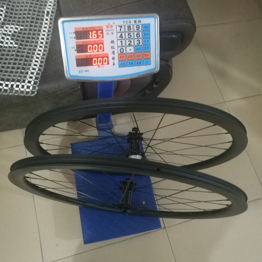 Дорожный велосипед BIKEDOC комплект углеродных колес Powerway прямые тянущиеся колеса