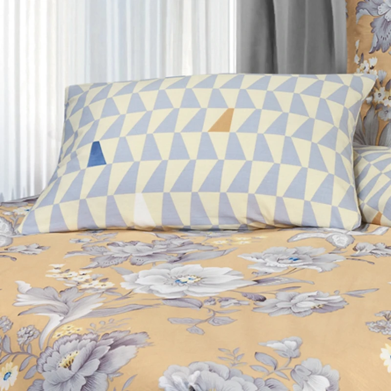 Постельное белье &quotБелый шиповник&quot Производство компании