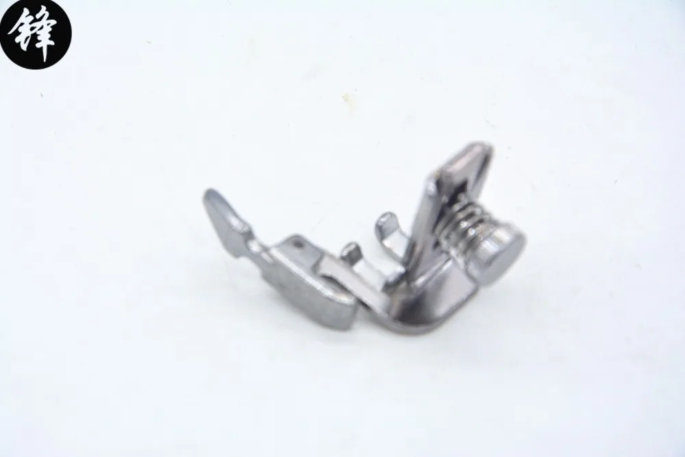 Старомодная швейная машина бытовая невидимая молния для ног S518 (A) живое