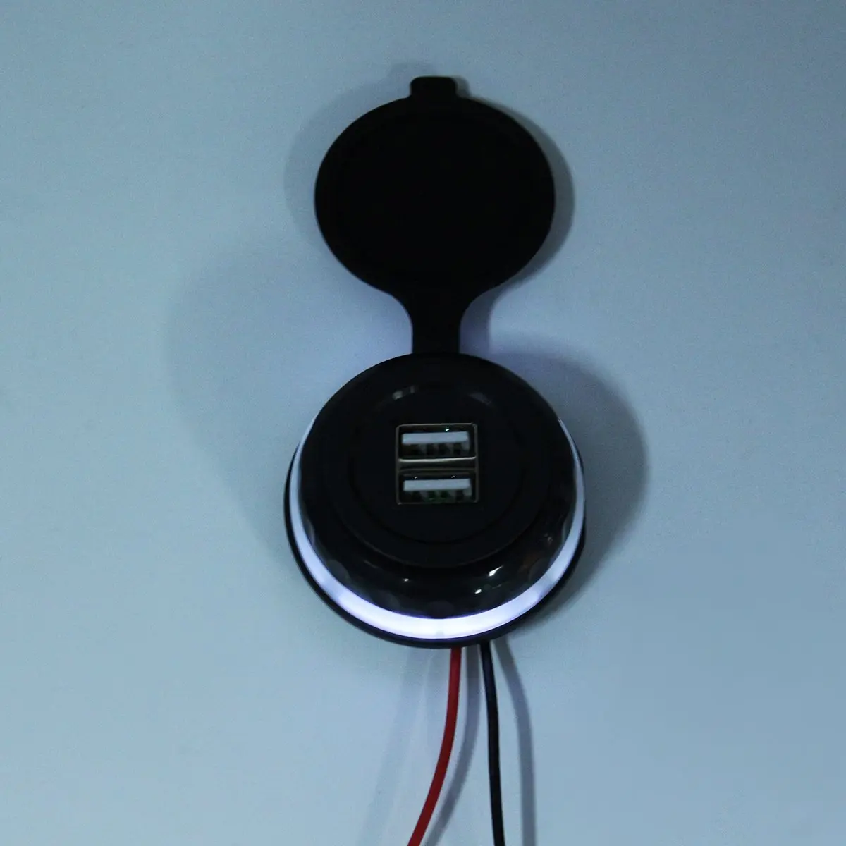 White Универсальное устройство для автомобиля с двумя портами USB Зарядное устройство 3.1A 12/24V Мощность адаптер Водонепроницаемый Зарядное устройство со штепсельной вилкой для Авто Мото шины - Название цвета: White