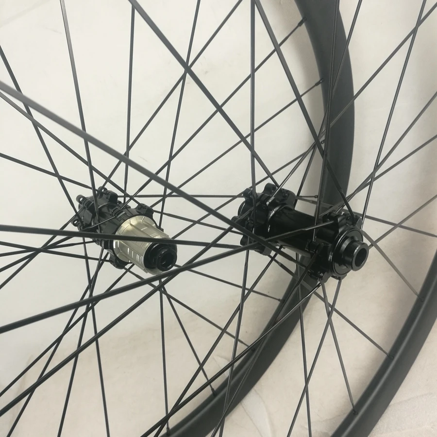 Дорожный велосипед BIKEDOC комплект углеродных колес Powerway прямые тянущиеся колеса