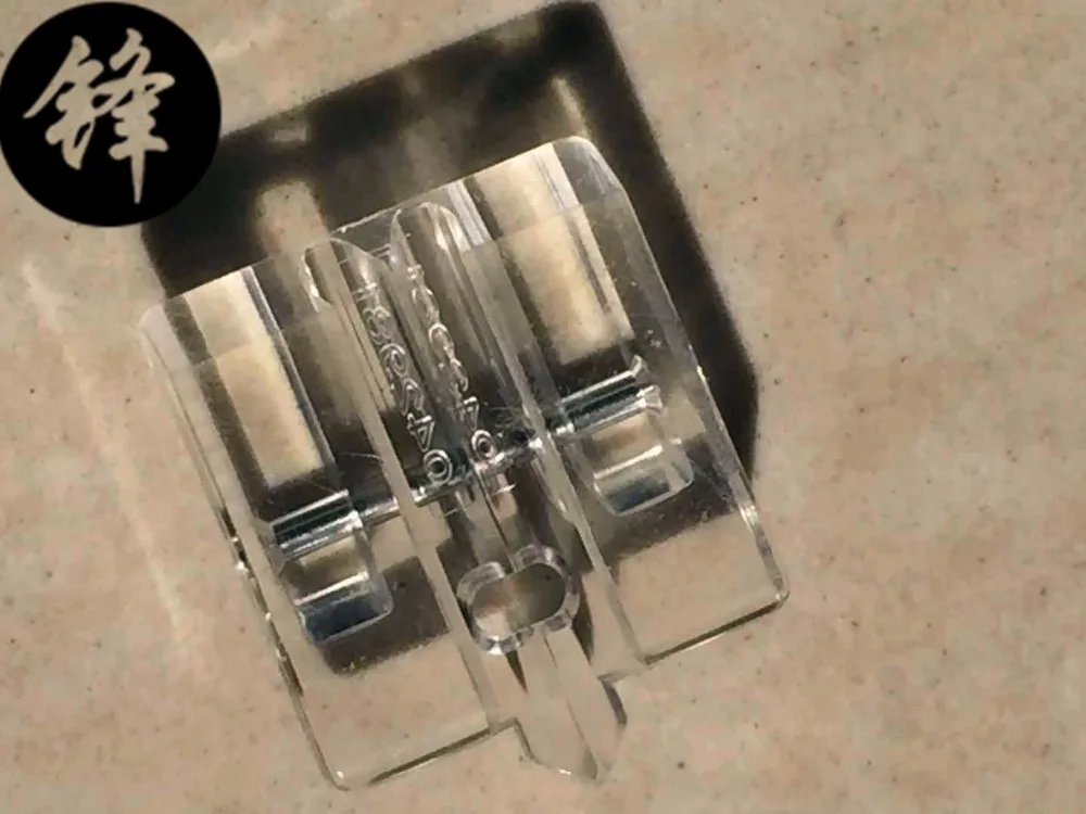 Детали для бытовой швейной машины нажимная лапка Pfaff 93 042 980 91/820474 096/невидимая