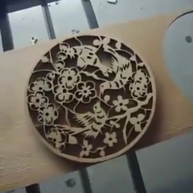 Лазерный резак CO2 для дерева МДФ и акрила ROBOTEC гравировальная машина по дереву